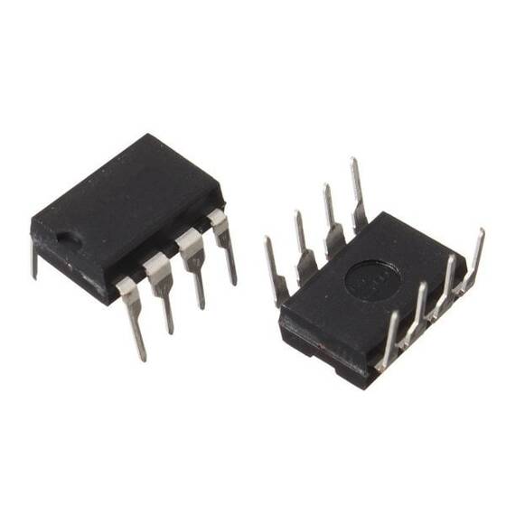 CD40107BE DIP-8 LOGIC GATE IC