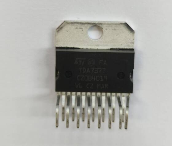 TDA7377 - (CD7377CZ) MULTIWATT-15 AUDIO AMPLIFIER IC